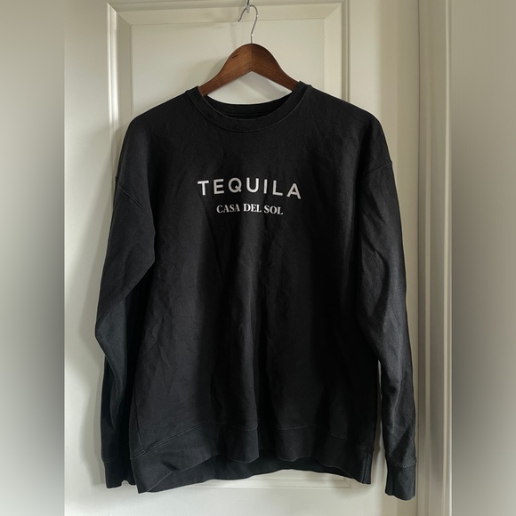 Tops - Casa Del Sol Sweatshirt
